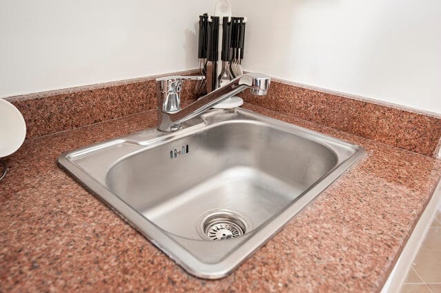 jak wyczyścić stal nierdzewną